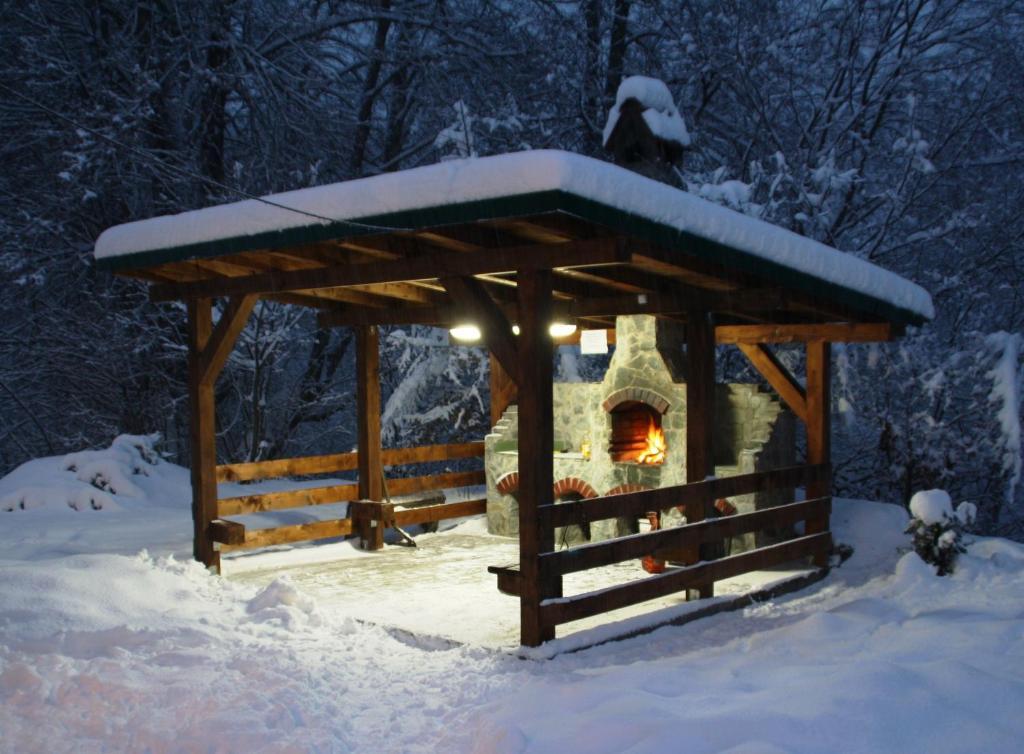 Hotel Vila Sucu Poiana Mărului Exteriér fotografie
